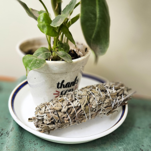 MantraManiยฎ MantraMani California White Sage Smudge Stick for Sacred purification โข Energy cleansing โข Spiritual harmony