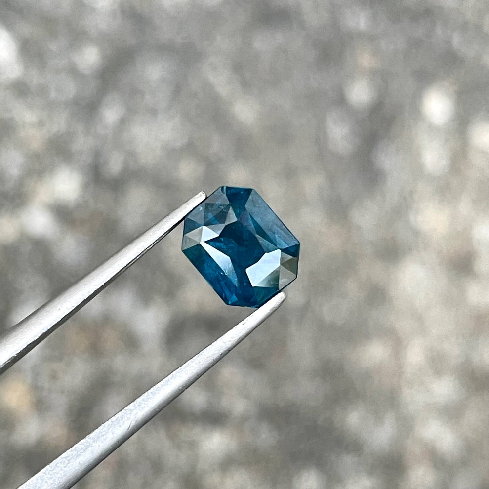 MantraMani Spinel Loose Gemstone – Authentic, Lab Certified | India - Angle 3