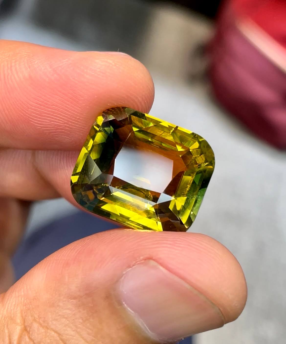 MantraMani Sapphire Loose Gemstone – Authentic, Lab Certified | India - Angle 3