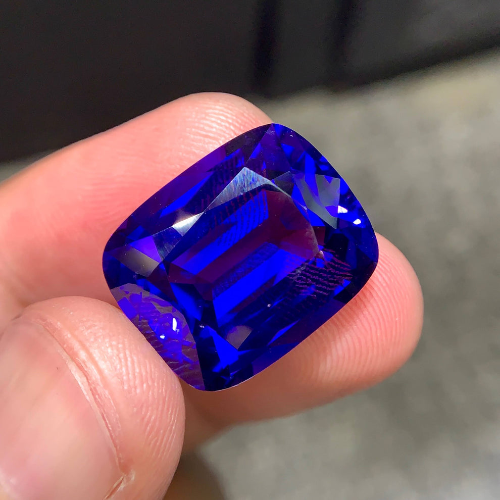 MantraMani Tanzanite Loose Gemstone – Authentic, Lab Certified | India - Angle 3