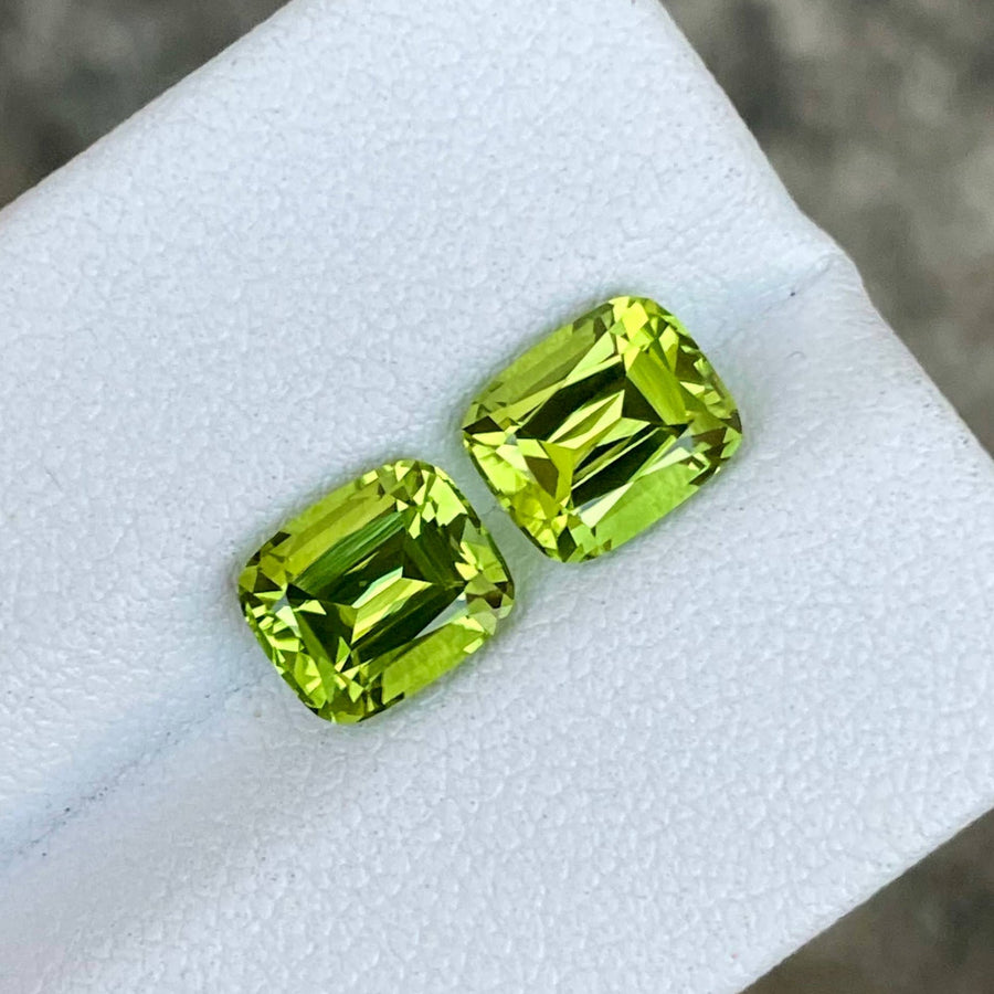 MantraMani® 3.85 Carat Green Peridot Cushion Cut Natural Loose Gemstone