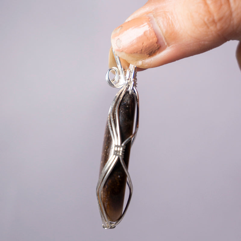MantraMani Tiger's Eye Crystal Oval Pendant