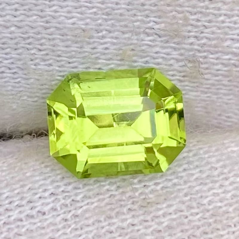 MantraMani Peridot Loose Gemstone – Authentic, Lab Certified | India