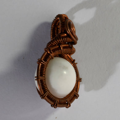 MantraMani® Howlite Crystal Vintage Pendant