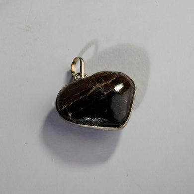 MantraMani® Garnet Crystal Mini Heart Pendant