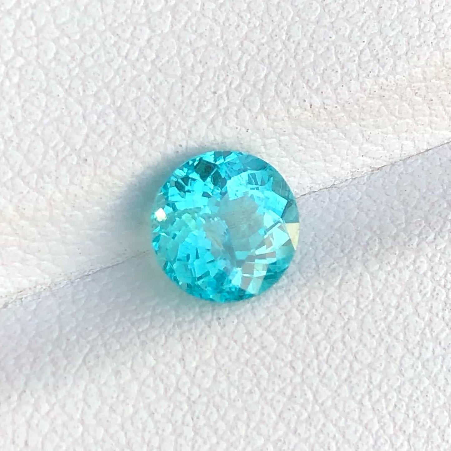 MantraMani® Apatite — Certified Natural Loose Gemstone