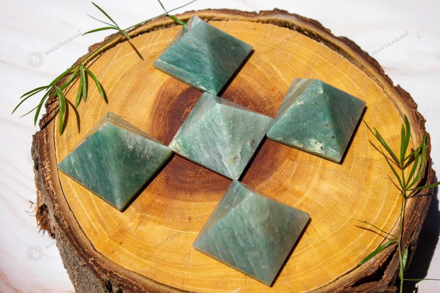 MantraMani® Green Aventurine Crystal Pyramid – Luck, Growth & Success Energy Pyramid