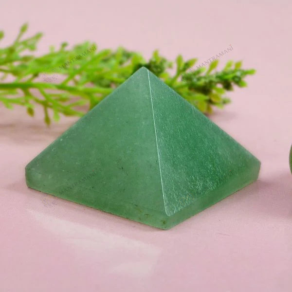 MantraMani® Green Aventurine Crystal Pyramid – Luck, Growth & Success Energy Pyramid