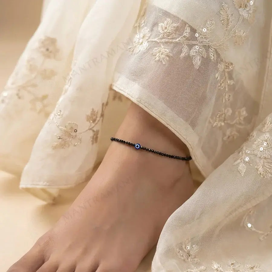 MantraMani® Heart Shape  Onyx Evil Eye Anklet