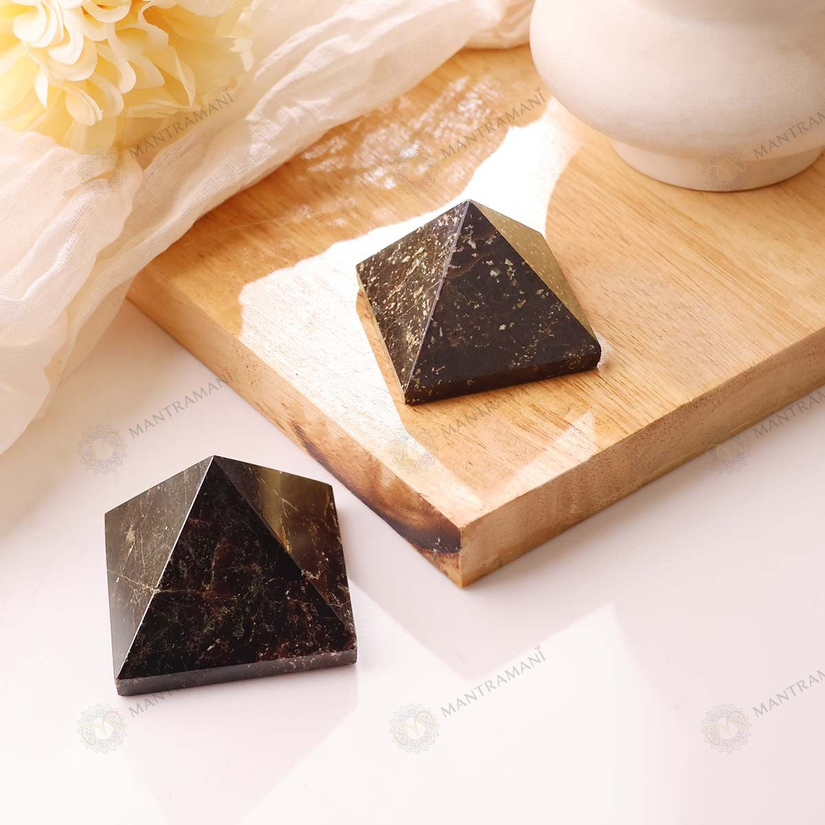 MantraMani® Garnet Pyramid – Love, Confidence & Success Energy Crystal