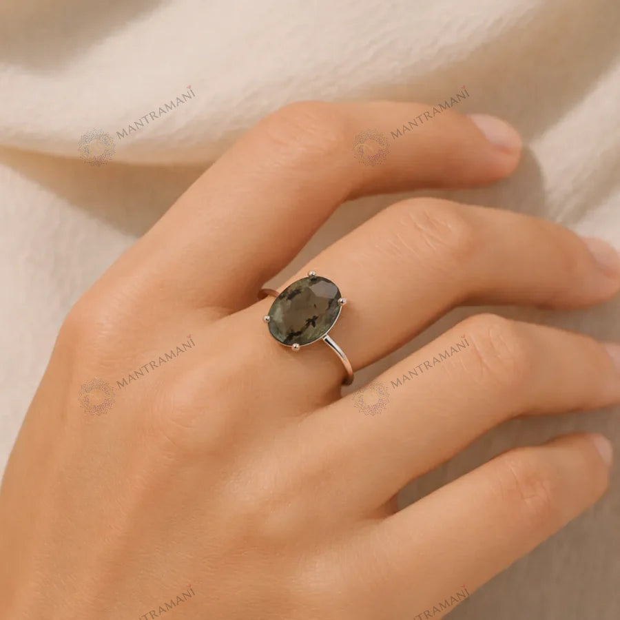 MantraMani® Labradorite Ring: Awaken Your Inner Power & Open Your Third Eye Chakra