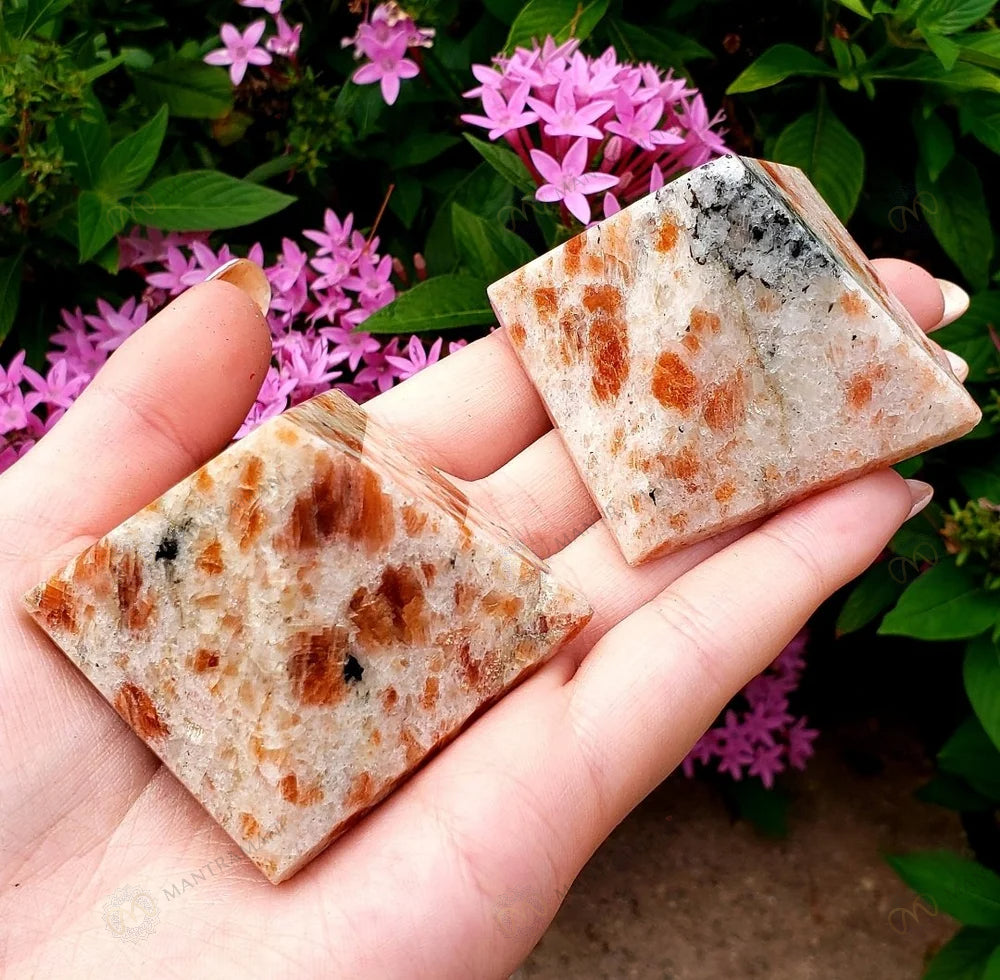 MantraMani® Crest Sunstone Pyramid