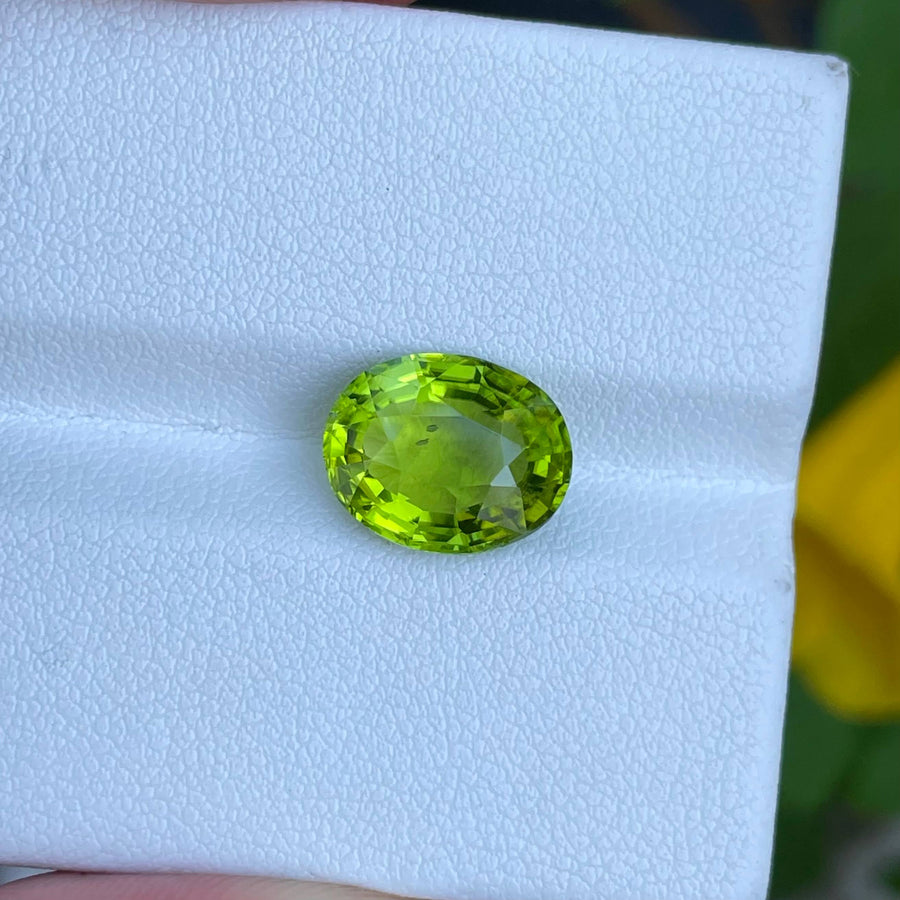 MantraMani® 4.55 Carat Green Peridot Oval Cut Natural Loose Gemstone